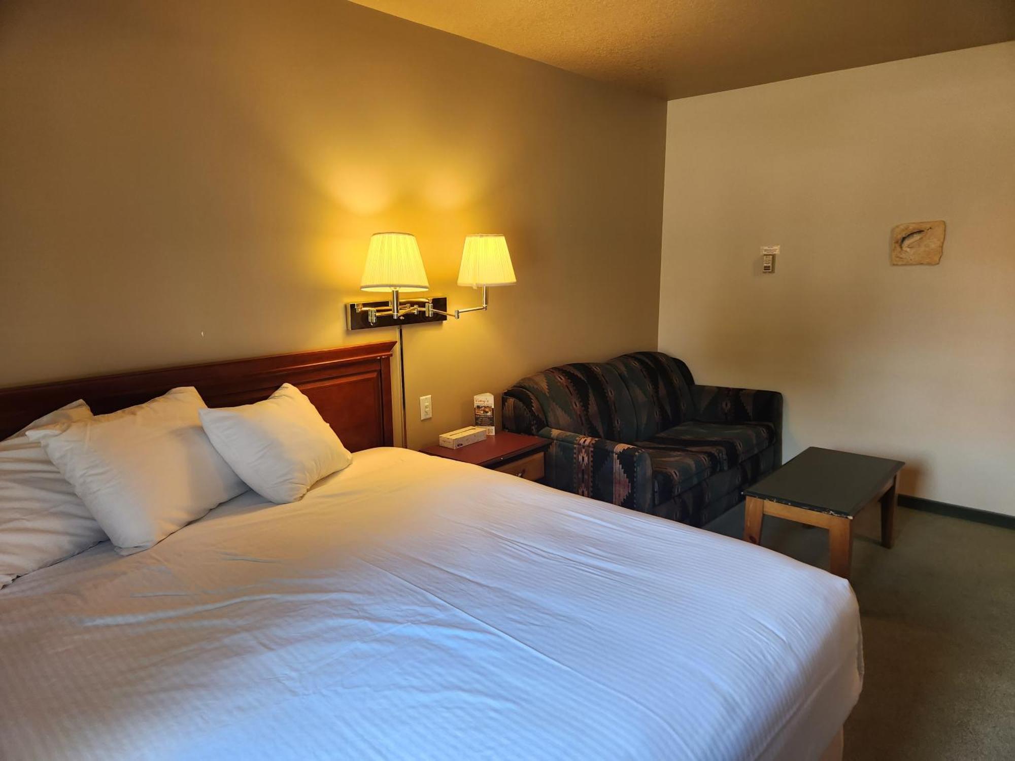 Waterton Lakes Lodge Resort Exterior photo