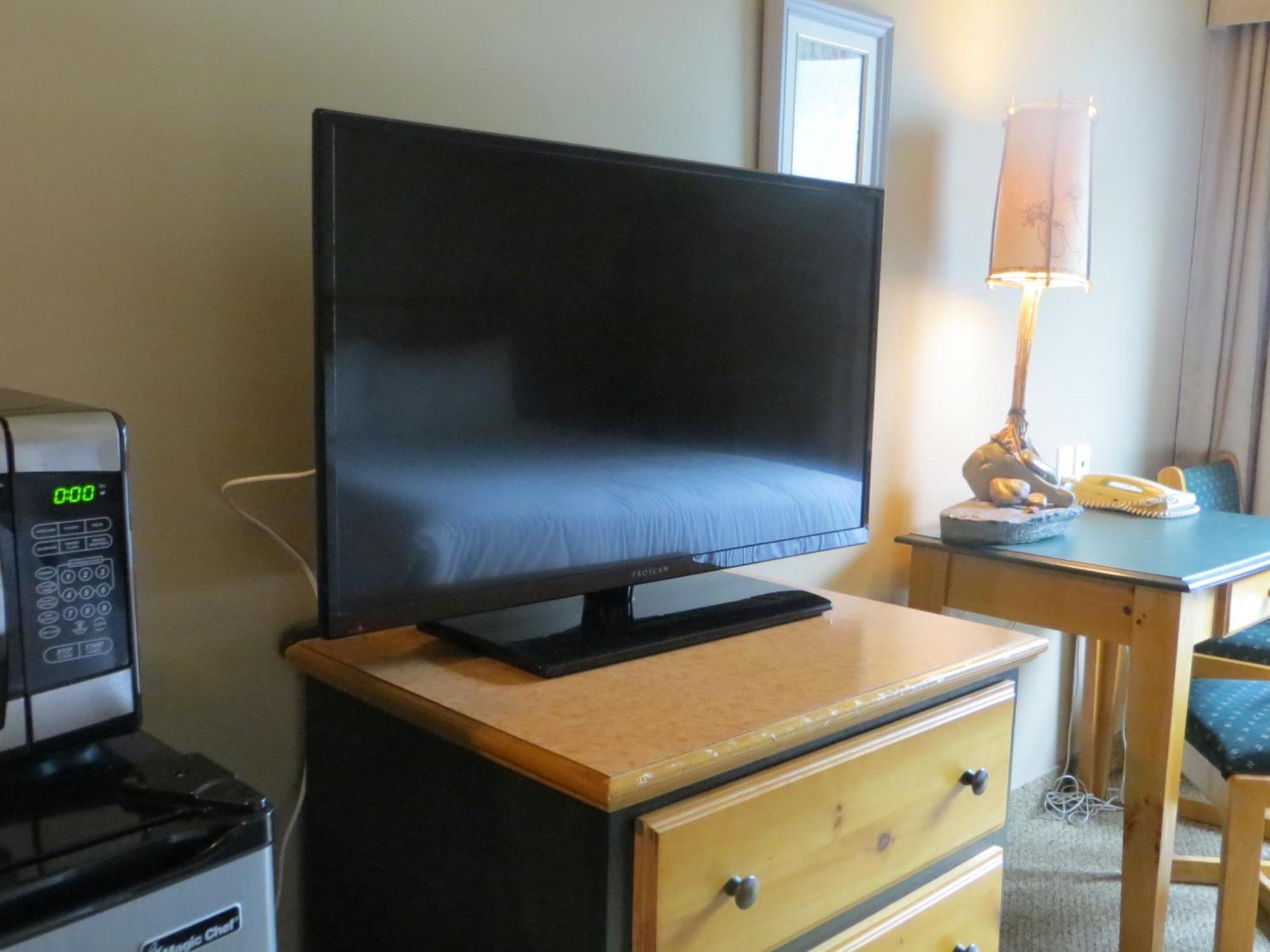 Waterton Lakes Lodge Resort Room photo
